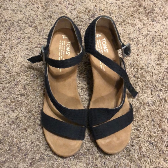 Toms Shoes - NWOT TOMS wedges size 8